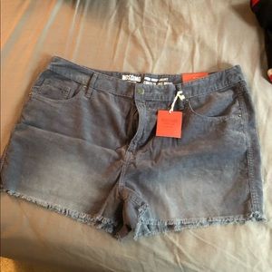 Corduroy shorts